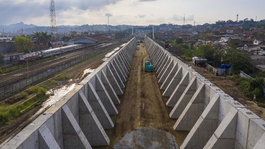 Proyek pembangunan kereta cepat Jakarta-Bandung. (Dok: KCIC)