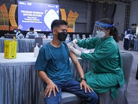 PTBA Gelar Vaksin Gratis Untuk Ribuan Warga Tanjung Enim