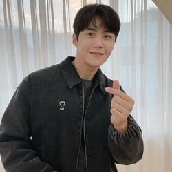 Duh, Kim Seon Ho Dikabarkan Dilarikan ke Rumah Sakit, Kenapa?