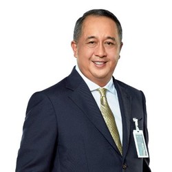 Royke Tumilaar, Mendobrak Pasar Mancanegara
