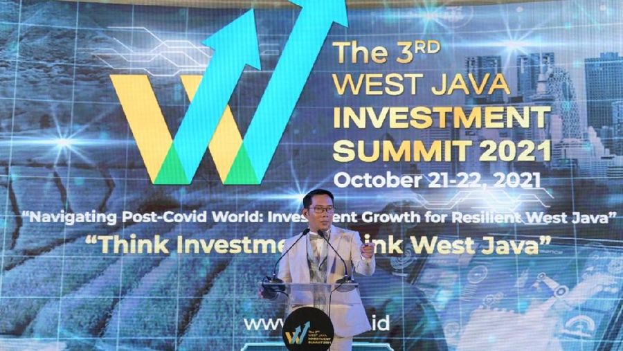 Gubernur Jawa Barat Ridwan Kamil saat pembukaan The 3RD West Java Investment Summit 2021 di Hotel Savoy Homan, Kota Bandung, Kamis (21/10/2021). (Dok: Pemprov Jabar)