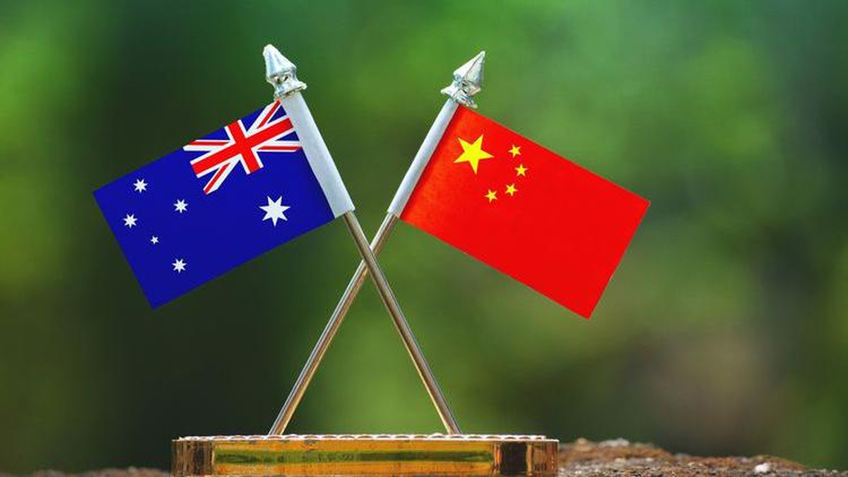 ilustrasi-bendera-australia-dan-china-file-photo-reuters_169 Cly 6 Australia Close Confucius China Institute, ada apa?