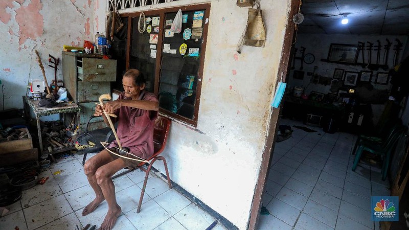 Mpe Goyong, Seniman Tehyan di Tangerang. (CNBC Indonesia/Andrean Kristianto)