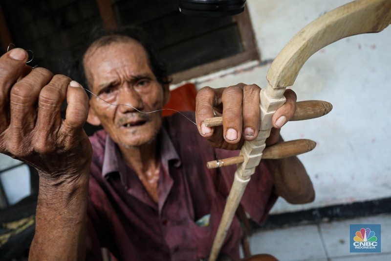 Mpe Goyong, Seniman Tehyan di Tangerang. (CNBC Indonesia/Andrean Kristianto)