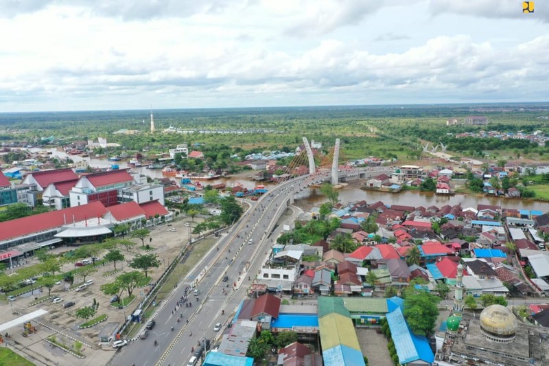 Presiden Jokowi Resmikan Jembatan Sei Alalak, Struktur Unik Cable Stayed Melengkung Asimetrik. (Dok: PUPR)