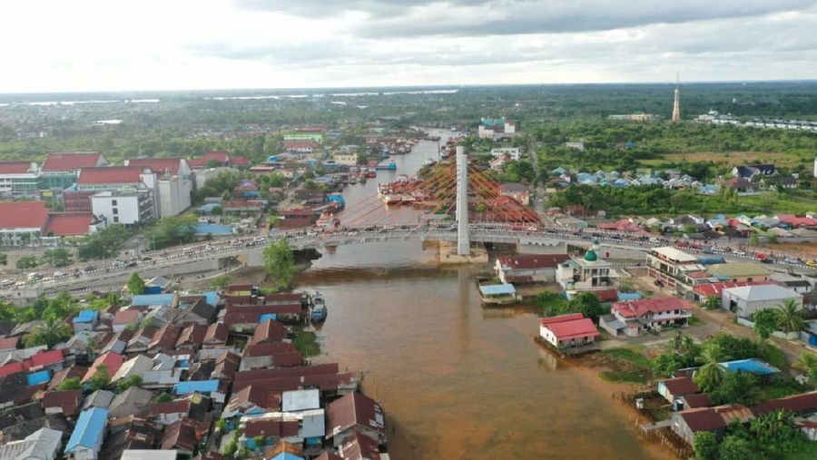 Presiden Jokowi Resmikan Jembatan Sei Alalak, Struktur Unik Cable Stayed Melengkung Asimetrik. (Dok: PUPR)