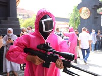 Berkah Squid Game: Saham Netflix Rekor, Pabrik Garmen Bangkit