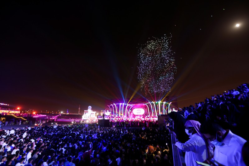 Upacara pembukaan musim Riyadh di Riyadh Pertunjukan seni yang menarik terlihat pada pembukaan musim Riyadh di Riyadh, Arab Saudi. (REUTERS/AHMED YOSRI)