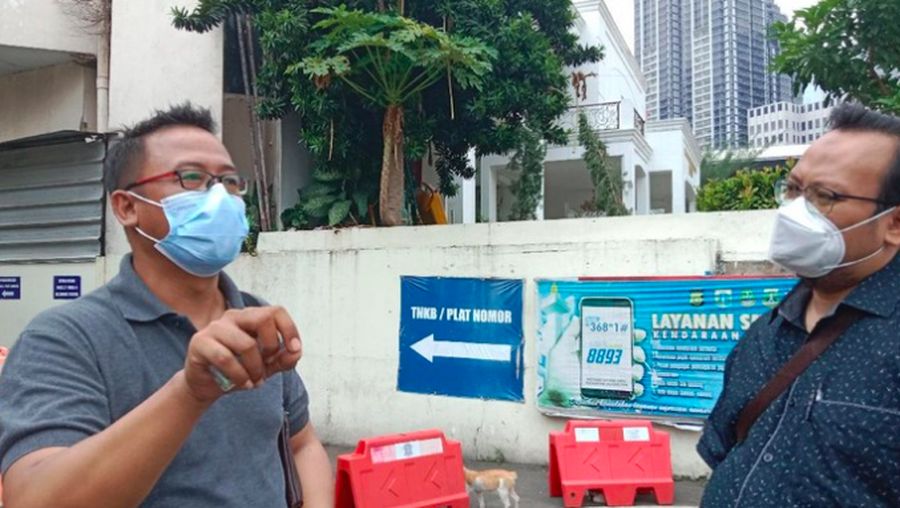 Foto: Warga pelapor dugaan penipuan investasi robot kripto (Annisa-detikcom)