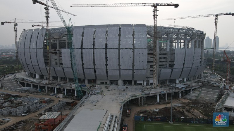 Progres Pembangunan Jakarta Internasional Stadium (JIS). (CNBC Indonesia/Andrean Kristianto)