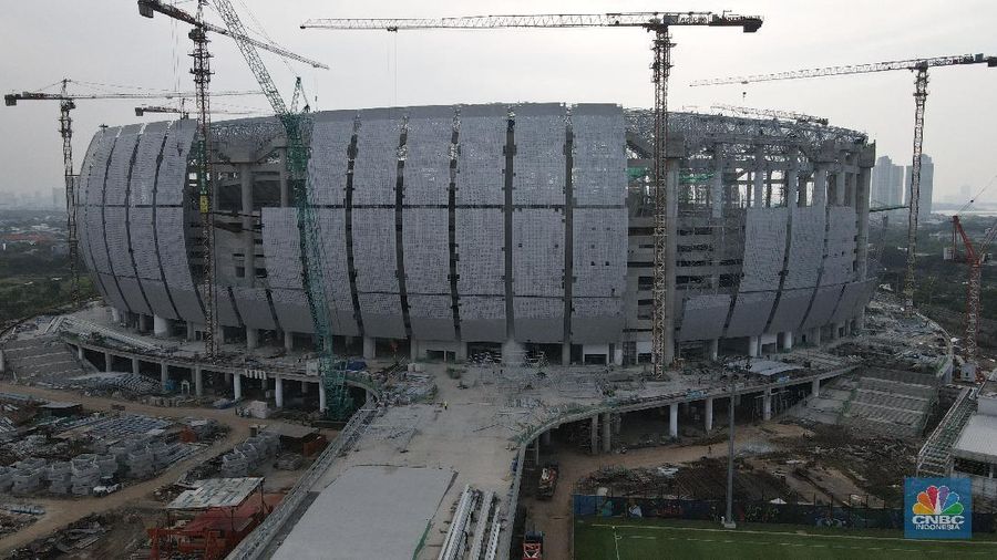 Progres Pembangunan Jakarta Internasional Stadium (JIS). (CNBC Indonesia/Andrean Kristianto)