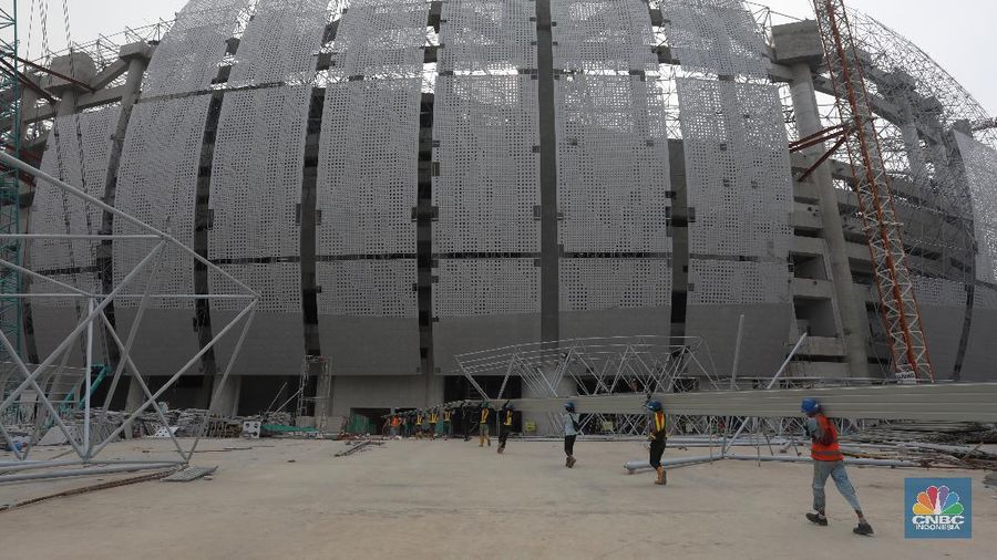 Progres Pembangunan Jakarta Internasional Stadium (JIS). (CNBC Indonesia/Andrean Kristianto)