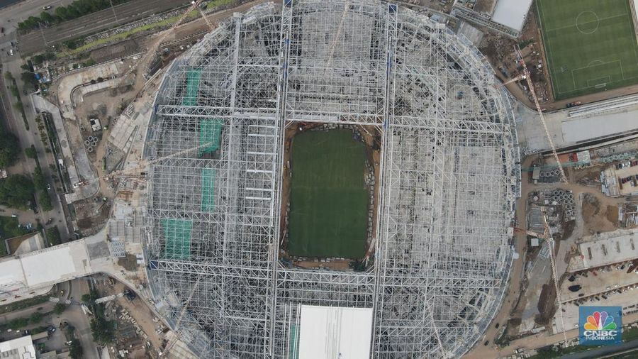 Progres Pembangunan Jakarta Internasional Stadium (JIS). (CNBC Indonesia/Andrean Kristianto)