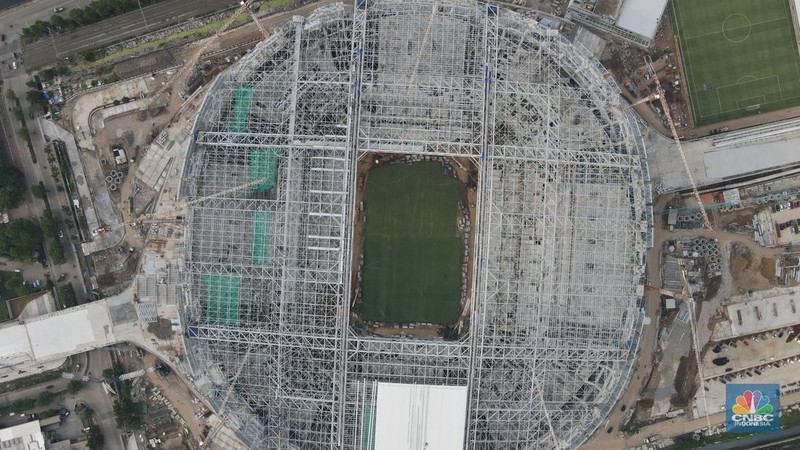Progres Pembangunan Jakarta Internasional Stadium (JIS). (CNBC Indonesia/Andrean Kristianto)