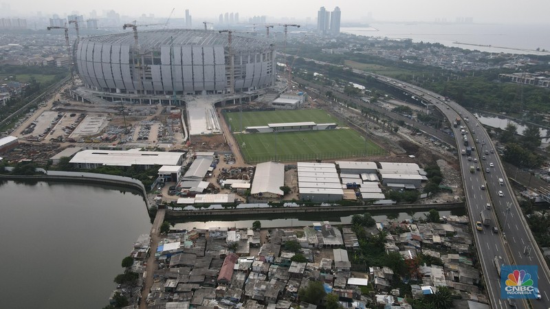 Progres Pembangunan Jakarta Internasional Stadium (JIS). (CNBC Indonesia/Andrean Kristianto)