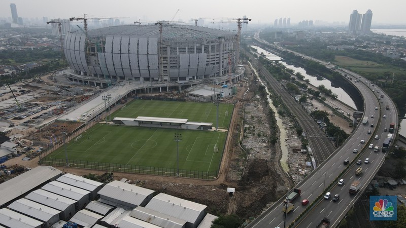 Progres Pembangunan Jakarta Internasional Stadium (JIS). (CNBC Indonesia/Andrean Kristianto)