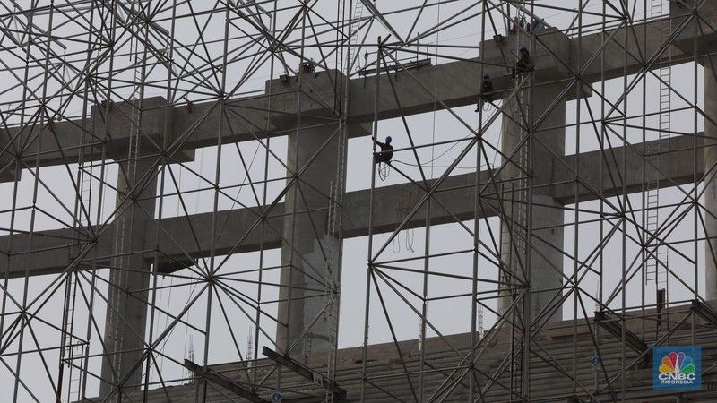 Progres Pembangunan Jakarta Internasional Stadium (JIS). (CNBC Indonesia/Andrean Kristianto)