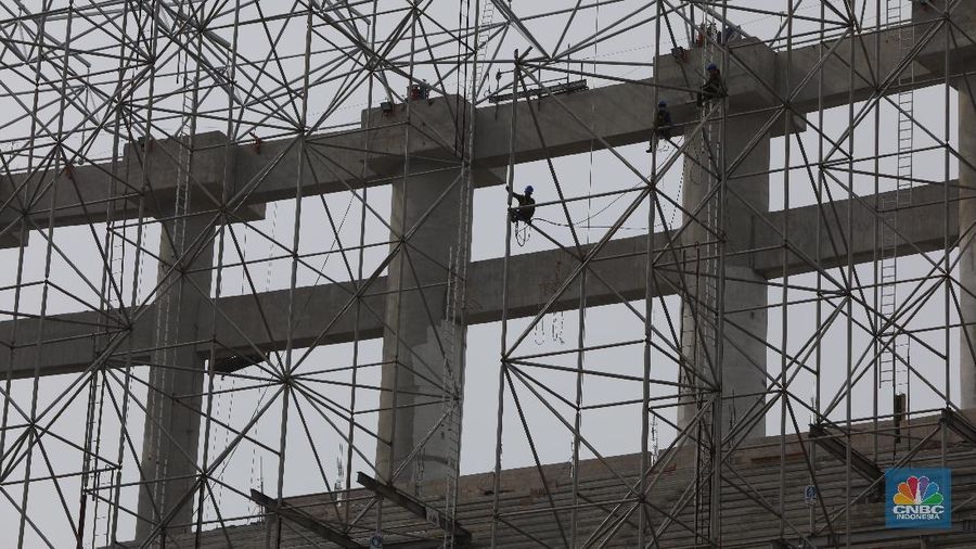 Progres Pembangunan Jakarta Internasional Stadium (JIS). (CNBC Indonesia/Andrean Kristianto)