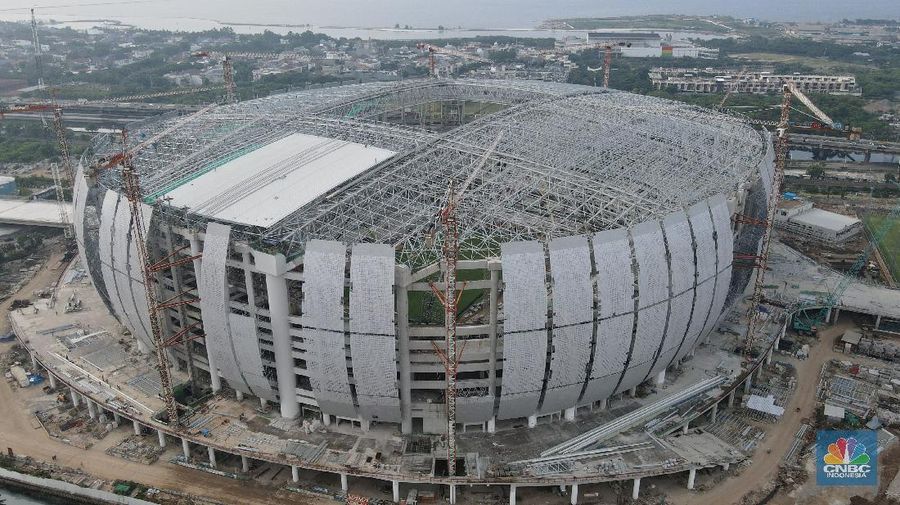 Progres Pembangunan Jakarta Internasional Stadium (JIS). (CNBC Indonesia/Andrean Kristianto)