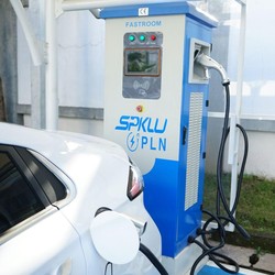 Mobil Listrik Gak Bikin Kantong Jebol, 72 Km Cuma Modal Ceban