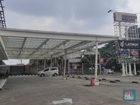 'Tsunami' Kebangkrutan Datang, Waralaba Bertumbangan!