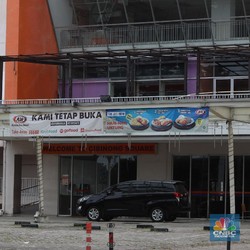 Tsunami Kebangkrutan di RI Kian Ngeri, 7 Mal Dijual & 1 Tutup