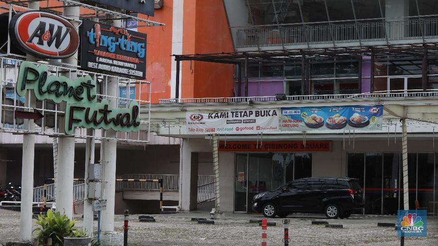 Suasana pusat perbelanjaan Cibinong Square, Cibinong, Jawa Barat, Rabu (27/10/2021). (²©²ÊÍøÕ¾/Andrean Kristianto)