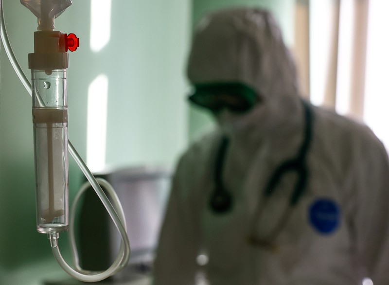 HEALTH-CORONAVIRUS/RUSSIA A medical specialist browses medications at the City Clinical Hospital named after S.Botkin, where patients suffering from the coronavirus disease (COVID-19) are treated, in Oryol, Russia October 26, 2021. REUTERS/Maxim Shemetov