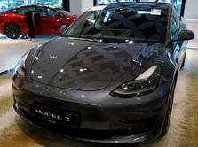 Mobil Tesla Mulai 'Jajah' Jalanan di Singapura, Tanda Apa?