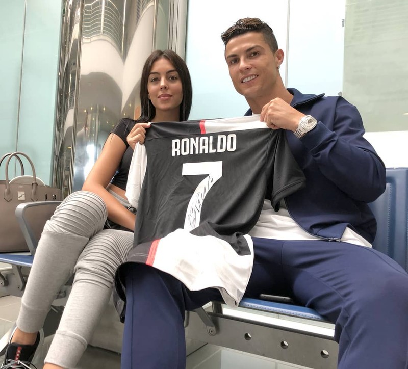 Georgina Rodriguez (Tangkapan Layar Instagram @georginagio)