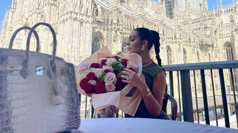 Georgina Rodriguez (Tangkapan Layar Instagram @georginagio)