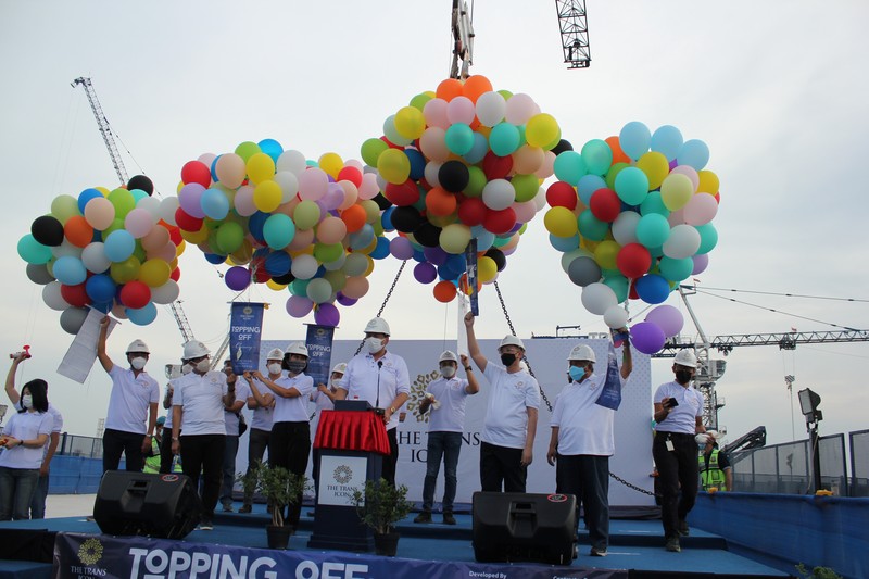 Topping Off, Proyek The Trans Icon, Surabaya (Dok. The Trans Icon Surabaya)
