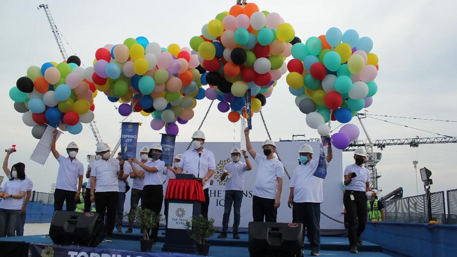 Topping Off, Proyek The Trans Icon, Surabaya (Dok. The Trans Icon Surabaya)