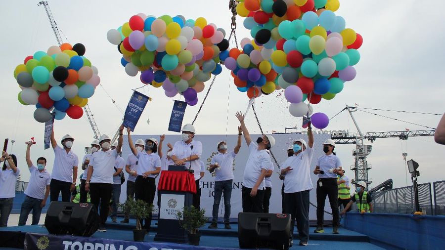 Topping Off, Proyek The Trans Icon, Surabaya (Dok. The Trans Icon Surabaya)