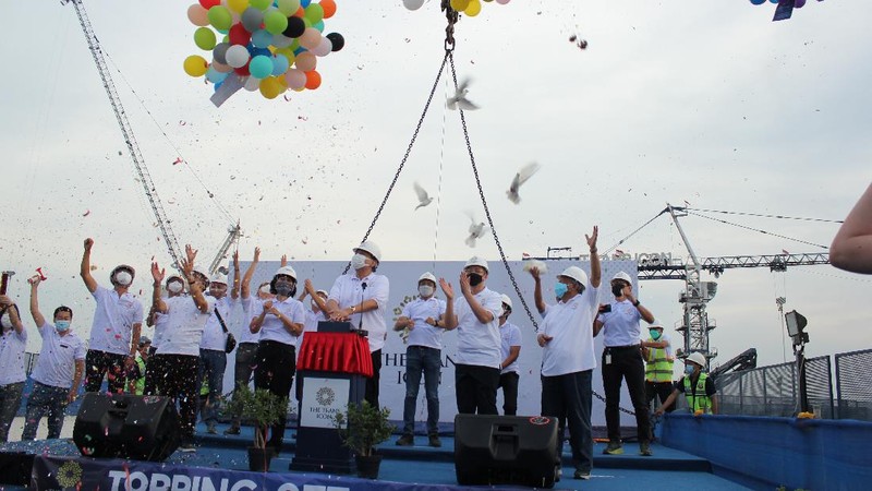 Topping Off, Proyek The Trans Icon, Surabaya (Dok. The Trans Icon Surabaya)