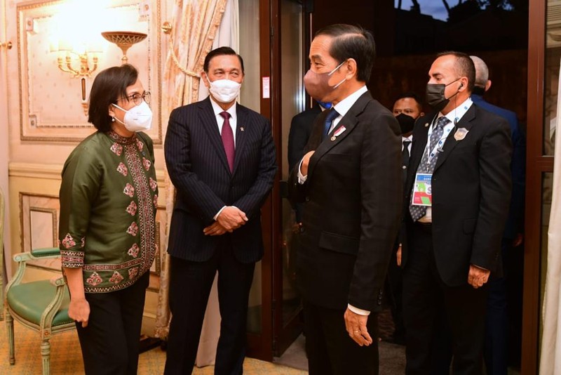 Presiden Joko Widodo Tiba di Italia dalam rangka kunjungan kerja. (Biro Pers Sekretariat Presiden/Laily Rachev) Presiden Joko Widodo Tiba di Italia dalam rangka kunjungan kerja. (Biro Pers Sekretariat Presiden/Laily Rachev)