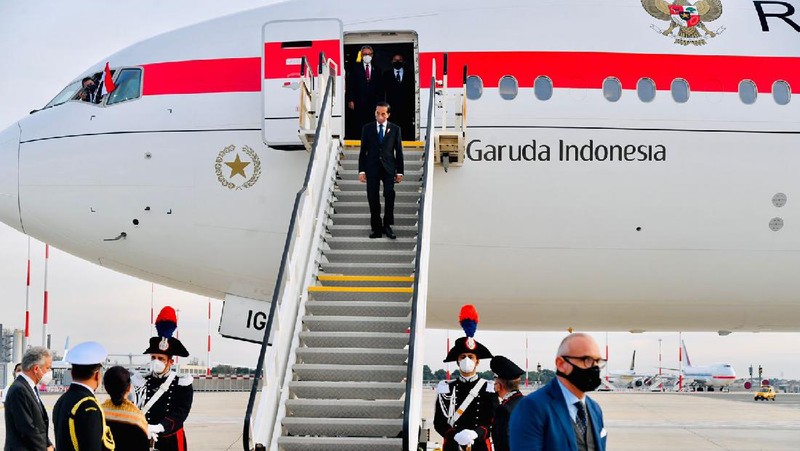 Presiden Joko Widodo Tiba di Italia dalam rangka kunjungan kerja. (Biro Pers Sekretariat Presiden/Laily Rachev)