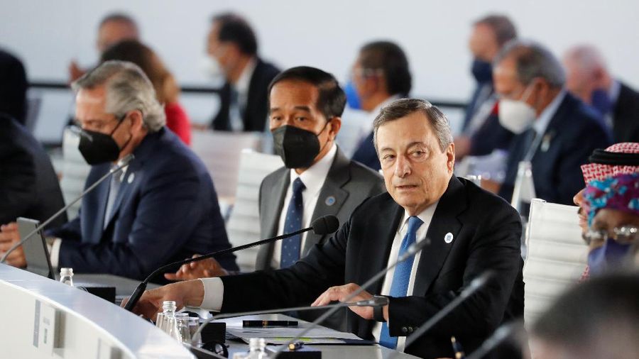 Italian Prime Minister Mario Draghi arrives for a roundtable meeting during the G20 summit in Rome, Italy, October 30, 2021. REUTERS/Remo Casilli