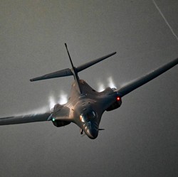 Awas Perang Nuklir di Asia, AS Kirim Bomber Supersonik Dekati Korut
