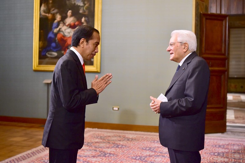 Presiden Jokowi bersama pemimpin negara G20 menghadiri pertunjukan kebudayaan sebelum pelaksanaan jamuan makan malam resmi oleh Presiden Italia, Roma, 30 Oktober 2021. (Biro Pers Sekretariat Presiden) Presiden Jokowi bersama pemimpin negara G20 menghadiri pertunjukan kebudayaan sebelum pelaksanaan jamuan makan malam resmi oleh Presiden Italia, Roma, 30 Oktober 2021. (Biro Pers Sekretariat Presiden)