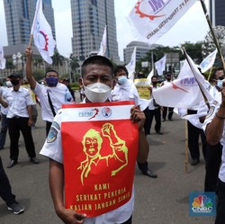 Sejak Era Reformasi, Kenaikan UMP Zaman Jokowi Paling 'Irit'!