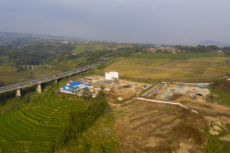 Proyek Pembangunan Kereta Api Cepat Jakarta-Bandung. (Dok: KCIC) Proyek Pembangunan Kereta Api Cepat Jakarta-Bandung. (Dok: KCIC)