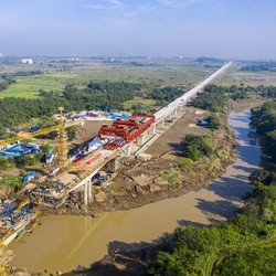 Intip Fasilitas Canggih di Rel KCJB, Bisa Melesat 350 Km/Jam