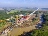 Intip Fasilitas Canggih di Rel KCJB, Bisa Melesat 350 Km/Jam
