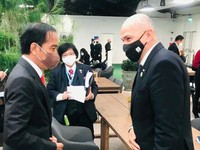 Kala Jokowi 'Curhat' ke PM Slovenia, UE Diskriminasi Sawit RI