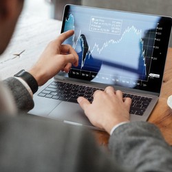IHSG Minggir! Investasi Ini Cuan 1,5% Sepekan, Gampang Dibeli