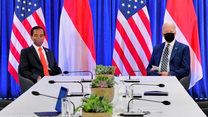Presiden Joko Widodo melakukan pertemuan bilateral dengan Presiden Amerika Serikat Joe Biden. Presiden Joko Widodo melakukan pertemuan bilateral dengan Presiden Amerika Serikat Joe Biden. (Biro Pers Sekretariat Presiden/Laily Rachev)