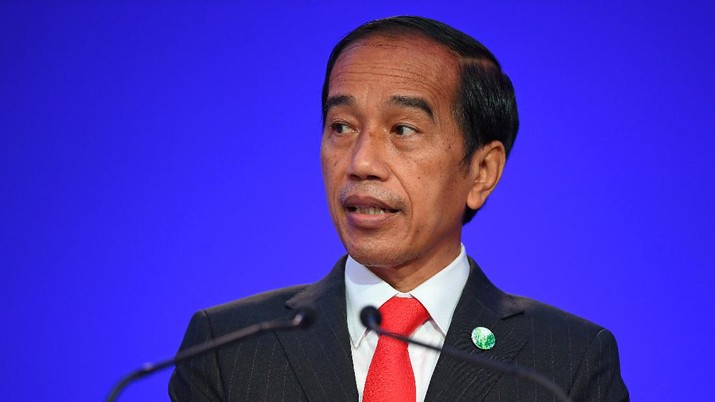 Indonesia's President Joko Widodo presents his national statement as a part of the World Leaders' Summit at the UN Climate Change Conference (COP26) in Glasgow, Scotland, Britain November 1, 2021. Andy Buchanan/Pool via REUTERS