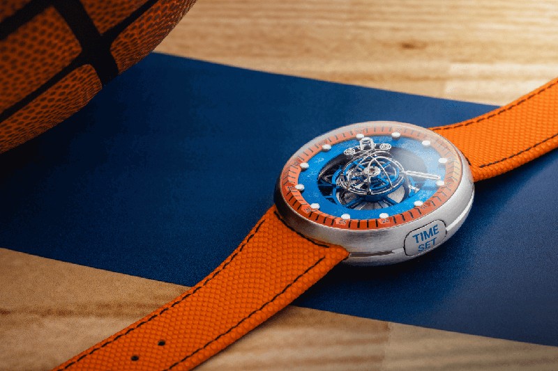 Jam Tangan Gerald Genta Bergambar Mickey Mouse (Dok. Gerald Genta)