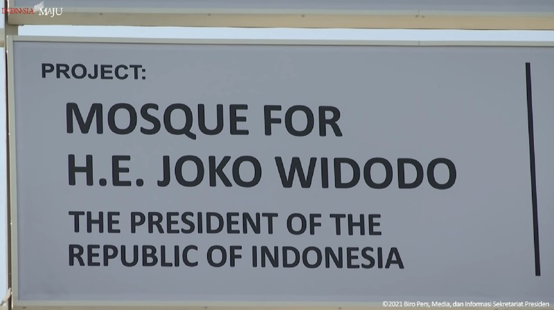 Jalan dan Masjid Presiden Joko Widodo di Abu Dhabi (Tangkapan Layar via Youtube @Sekretariat Presiden)
